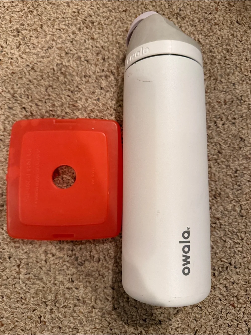 OWALA White Insulated Water Bottle with Red freezer pack